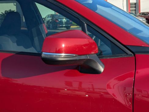 Used 2024 Toyota Corolla Cross LE image 11