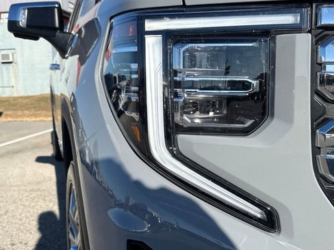 Used 2024 GMC Sierra 1500 Denali image 11