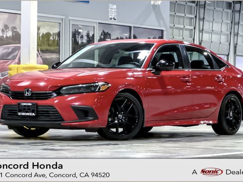 Used 2024 Honda Civic Sport image 1