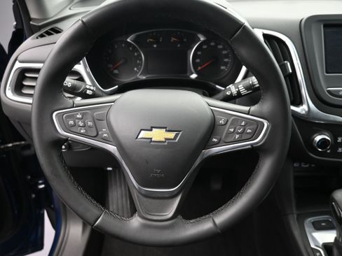 Used 2023 Chevrolet Equinox LT image 11