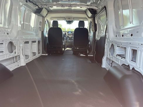 New 2025 Ford Transit 350 148 Low Roof AWD image 18