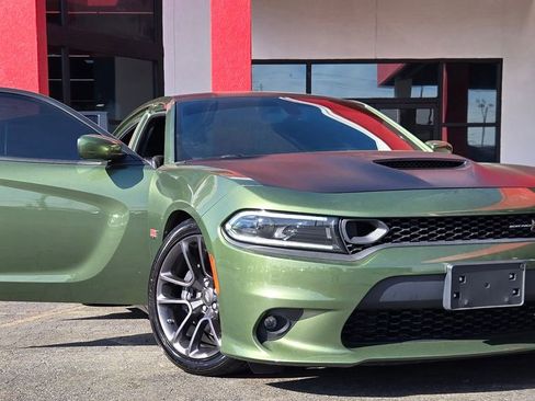 Used 2022 Dodge Charger Scat Pack w/ Plus Group RWD image 16
