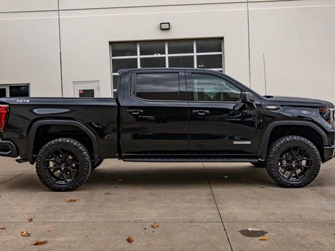 Used 2024 GMC Sierra 1500 Elevation AWD/4WD image 11