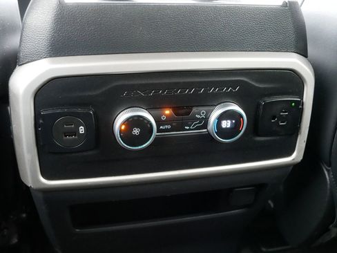 Used 2022 Ford Expedition Max XLT AWD/4WD image 23