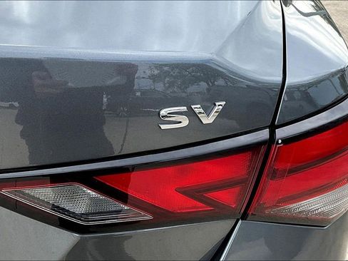Certified 2023 Nissan Sentra SV FWD image 24