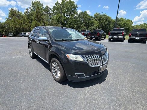 Used 2012 Lincoln MKX AWD image 1