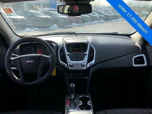 Used 2017 GMC Terrain SLE image 10