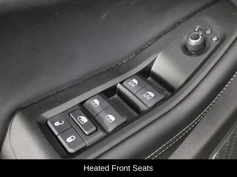 Used 2025 Jeep Grand Cherokee Altitude AWD/4WD image 20