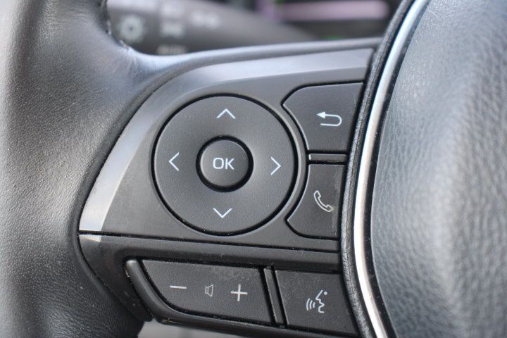 Used 2018 Toyota Camry SE w/ Protection Package (Q2) FWD image 23