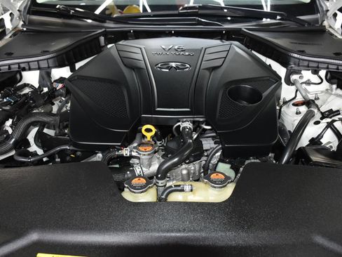 Used 2019 INFINITI Q50 Luxe w/ Essential Package (3.0T Luxe) image 15