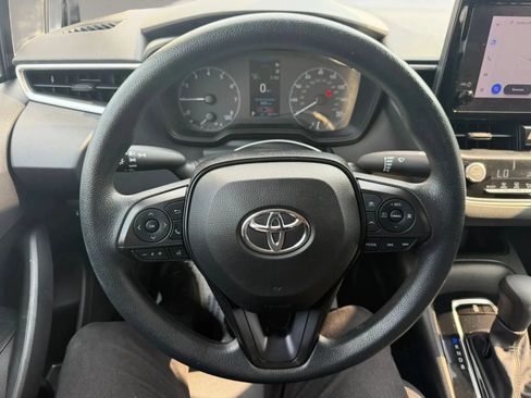 Used 2024 Toyota Corolla LE FWD image 12