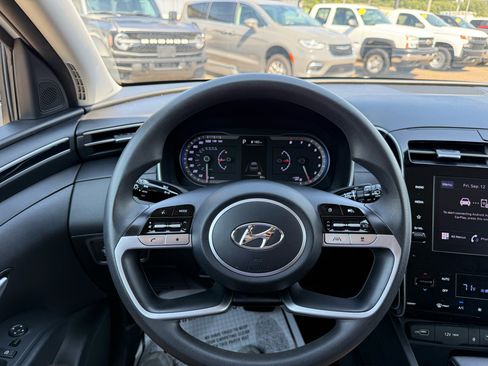Used 2024 Hyundai Tucson SEL image 12