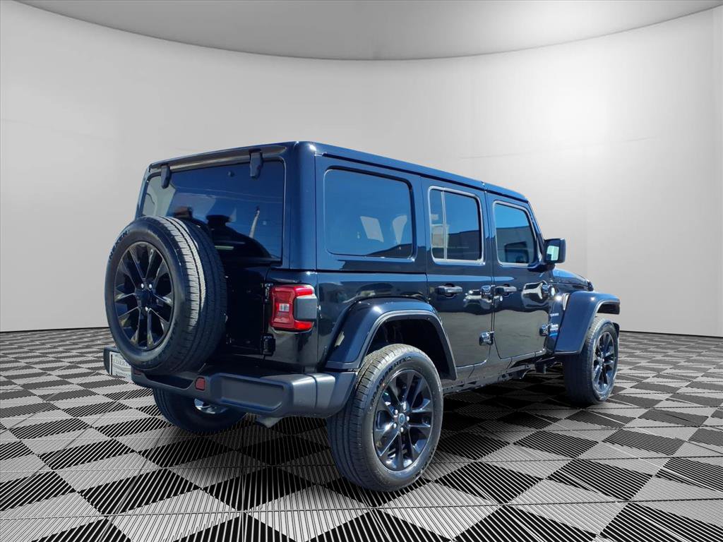Certified 2024 Jeep Wrangler Unlimited Sahara AWD/4WD image 30