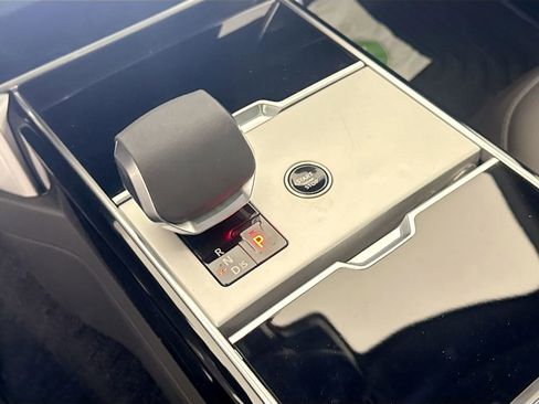 New 2026 Land Rover Range Rover SE image 16