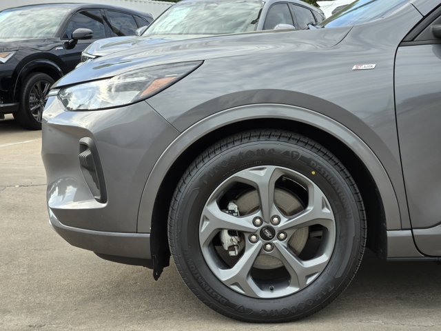 Used 2023 Ford Escape ST-Line w/ Tech Pack #1 FWD image 10