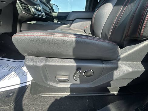 Used 2024 Ford Expedition Limited AWD/4WD image 18