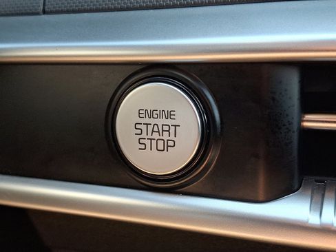 Used 2022 Kia K5 GT-Line image 25