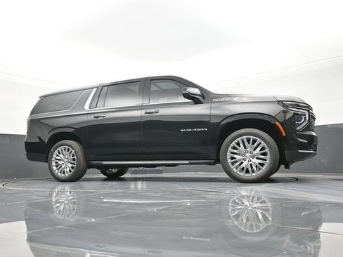 New 2026 Chevrolet Suburban High Country w/ Sun And Tow Package AWD/4WD image 52