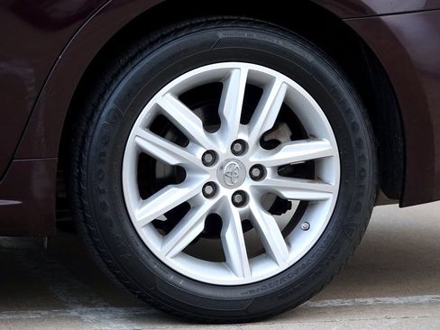 Used 2015 Toyota Avalon XLE Premium FWD image 26