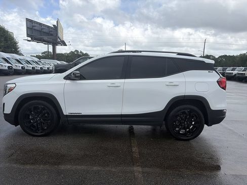 Used 2020 GMC Terrain SLT w/ Elevation Edition FWD image 4