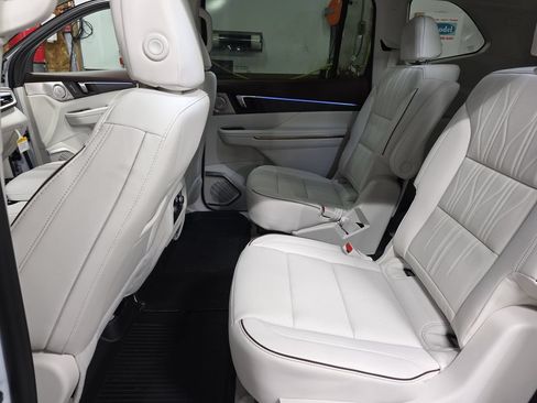 New 2026 Buick Enclave Avenir w/ Super Cruise Package AWD/4WD image 14
