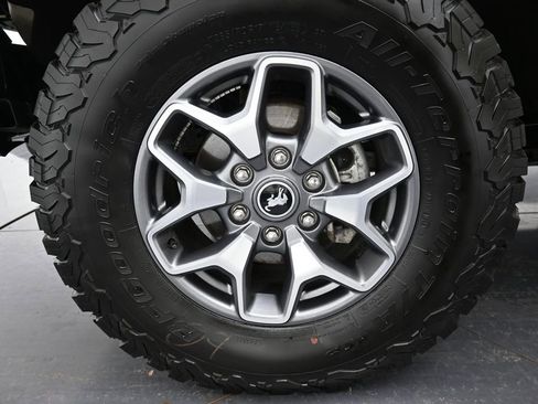 Used 2025 Ford Bronco Badlands AWD/4WD image 34