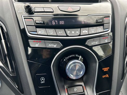 Used 2025 Acura RDX SH-AWD image 24
