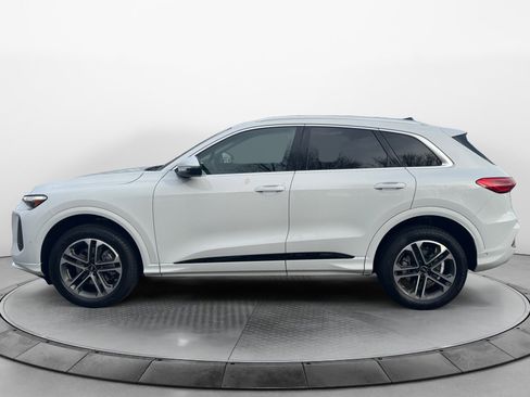 New 2025 Audi Q5 Premium Plus image 4