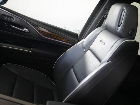 Used 2024 Cadillac Escalade ESV Premium Luxury w/ LPO, Floor Liner Package AWD/4WD image 43