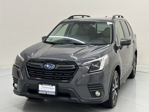 Certified 2023 Subaru Forester Limited AWD/4WD image 1