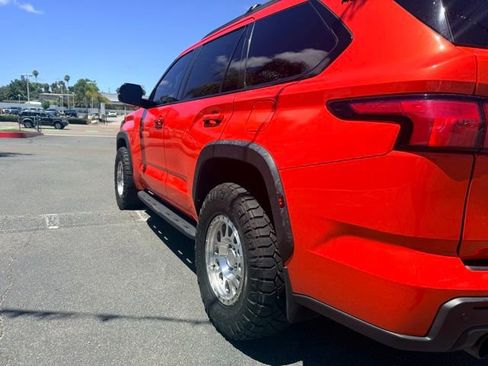 Used 2023 Toyota Sequoia TRD Pro AWD/4WD image 5