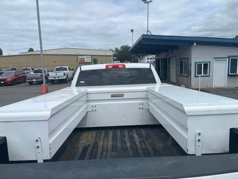 Used 2020 RAM 2500 Tradesman w/ Chrome Appearance Group AWD/4WD image 7
