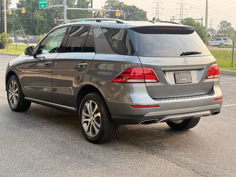 Used 2017 Mercedes-Benz GLE 550e image 3