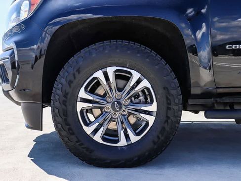 Used 2021 Chevrolet Colorado Z71 w/ Safety Package RWD image 11