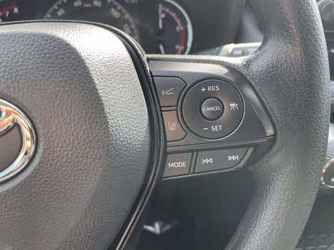 Used 2025 Toyota RAV4 XLE w/ Convenience Package image 34