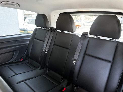 Used 2023 Mercedes-Benz Metris Passenger image 19