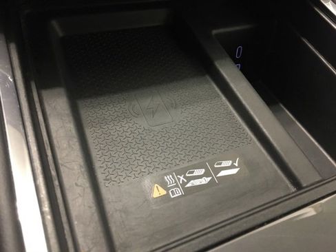 Used 2025 GMC Acadia Elevation image 27