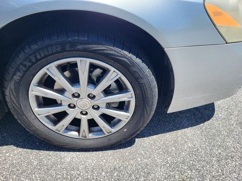 Used 2011 Buick Lucerne CX FWD image 7