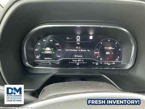 Used 2023 GMC Yukon XL SLT RWD image 11