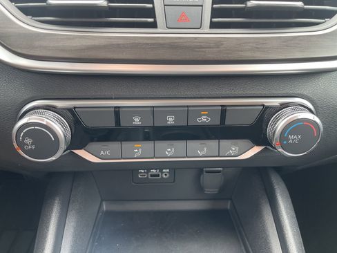 New 2025 Nissan Altima 2.5 SV image 21