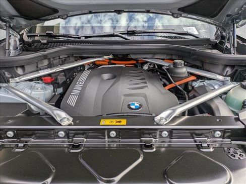 New 2026 BMW X5 xDrive50e w/ M Sport Package image 18