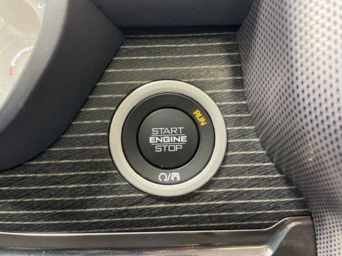 Used 2021 RAM 1500 Limited image 41