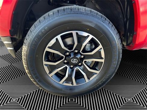 Certified 2022 Toyota Tacoma TRD Sport image 11