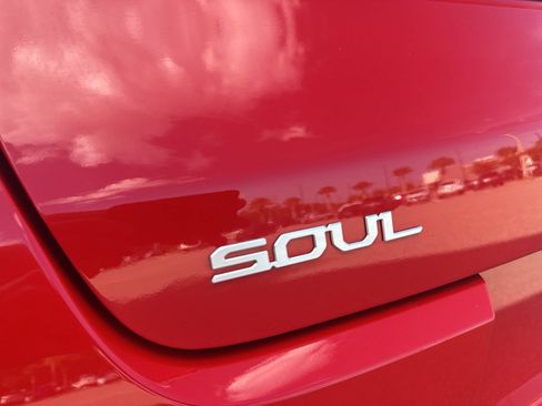 Used 2025 Kia Soul EX FWD image 10