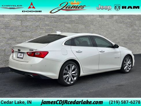 Used 2017 Chevrolet Malibu Premier w/ Premier Sun and Wheel Package FWD image 5