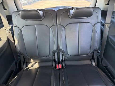 Used 2022 Jeep Grand Cherokee L Limited image 14