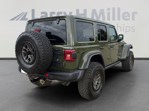 Used 2023 Jeep Wrangler Unlimited Rubicon 392 w/ Xtreme Recon 35" Tire Package AWD/4WD image 6