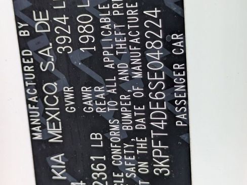 Used 2025 Kia K4 LXS image 33