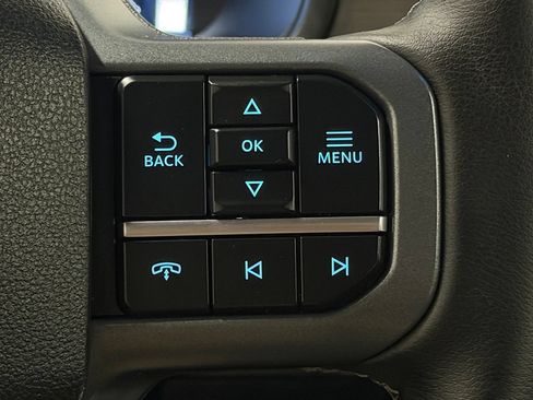 Used 2025 Ford F150 Lariat AWD/4WD image 43