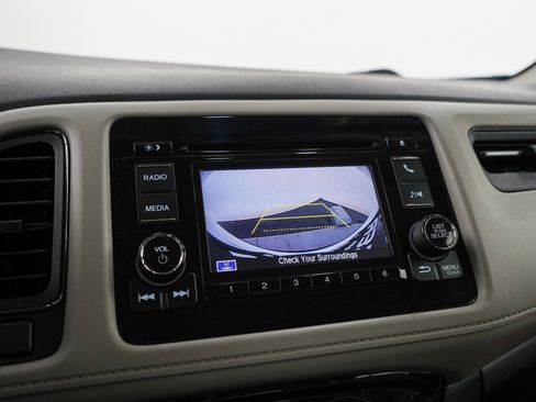 Used 2020 Honda HR-V LX image 27